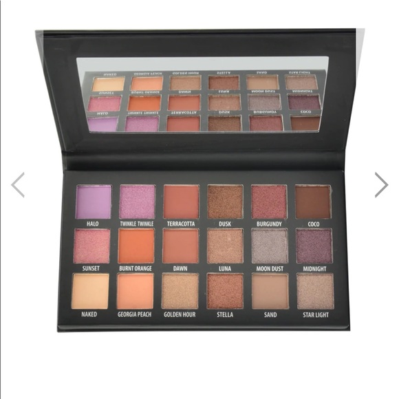 KAB cosmetics day + night eyeshadow palette - Picture 2 of 7